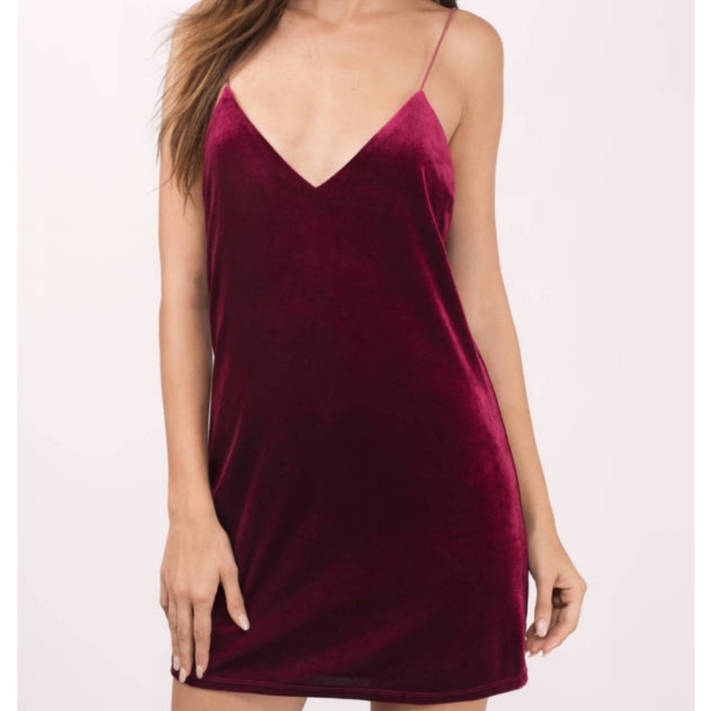 Tobi Terrell Wine Velvet Shift Dress